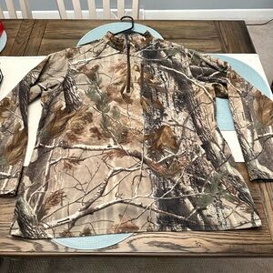 Realtree AP camo fleece.​